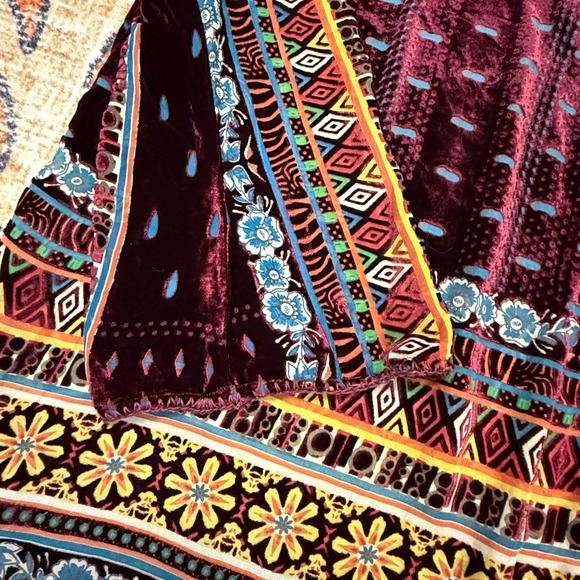 Johnny Was Velvet Burnout Tunic Top Boho Embroidered Bell Sleeve XS - Picture 6 of 7